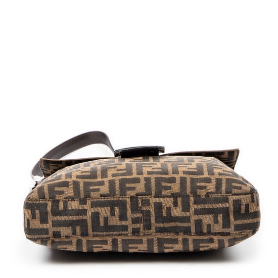 Fendi Square Shoulder Flap en Caqui/Marrón Oscuro Lienzo - Image 6