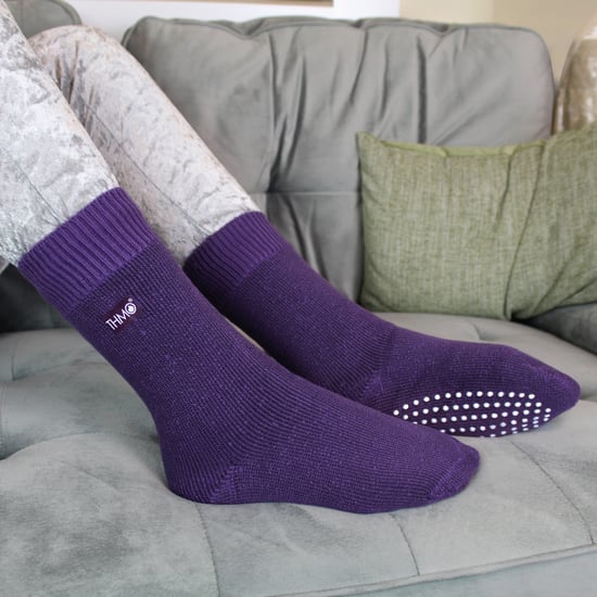 Calcetines de interior para niños con pinzas | THMO | Calcetines térmicos antideslizantes gruesos y cálidos - Morado - Image 4