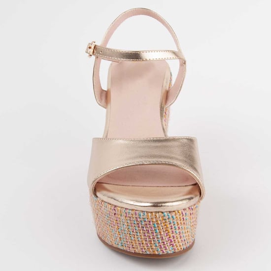 Montevita Sandalia De Cuña Salia12 Dorado - Image 3
