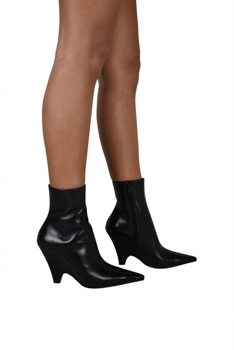 Bottega Veneta Botines Punta Negro - Image 2