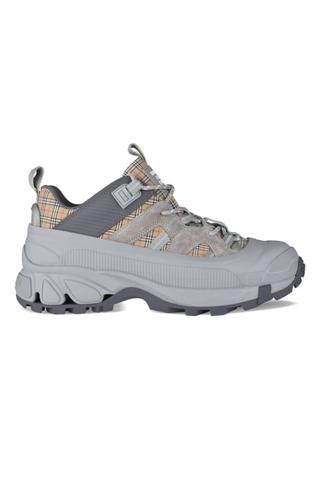 Burberry Sneakers Arthur Gris - Image 1