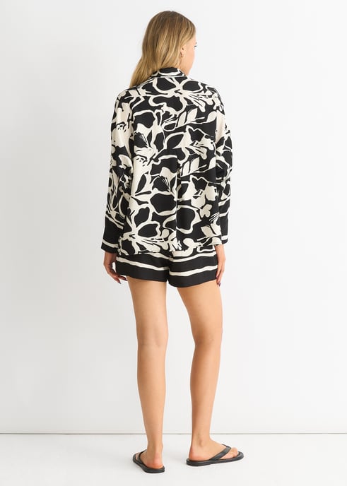 Camisa oversize de viscosa con estampado de monocordes - Image 2