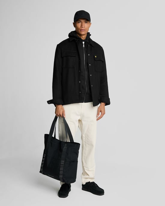 Chaqueta sobrecamisa lisa en negro azabache de Lyle & Scott - Image 2