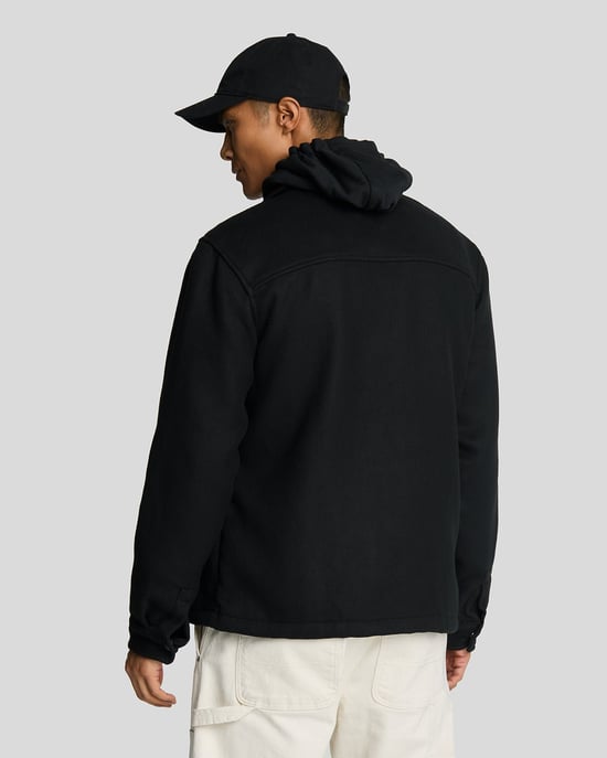 Chaqueta sobrecamisa lisa en negro azabache de Lyle & Scott - Image 3