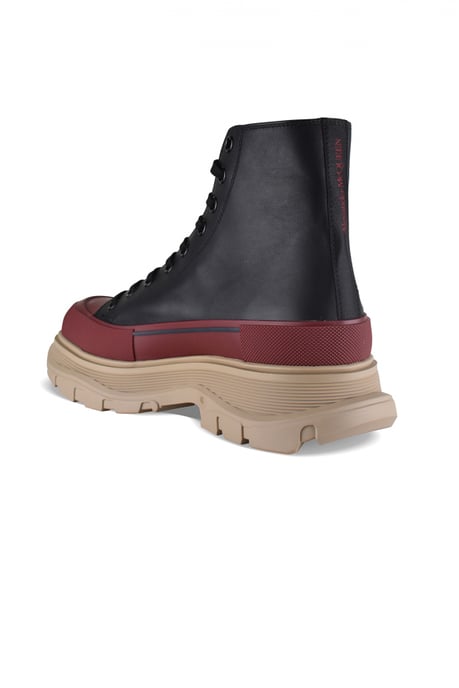 Alexander McQueen Sneakers Tread Slick Negro - Image 3