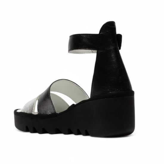 Sandalias de cuña tipo alpargatas Fly London BONO290FLY de piel Idra plateada y negra para mujer - Image 3