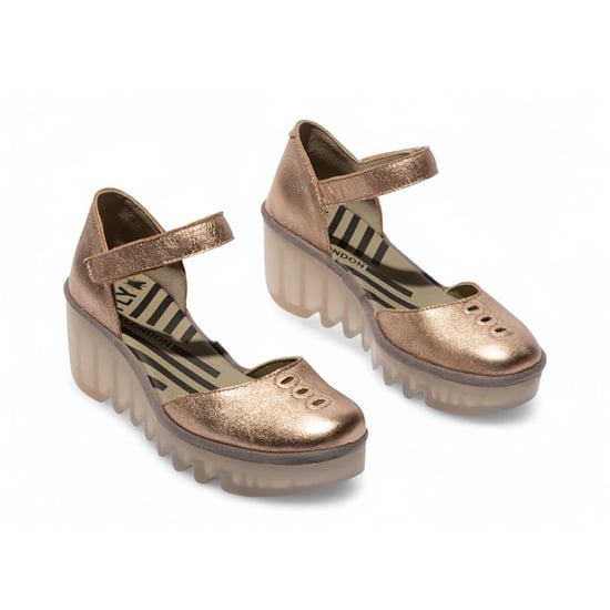 Sandalias de cuña Fly London Sahara Gold BISO305FLY para mujer con tacón de aguja y plataforma - Image 2