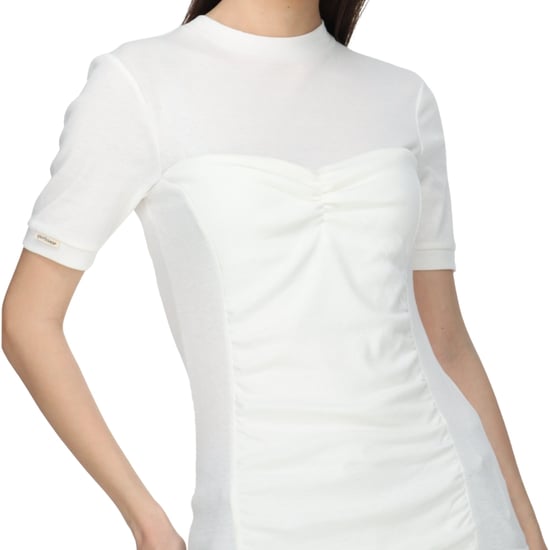 Camiseta deportiva blanca con frente arrugado de Nike - Image 3