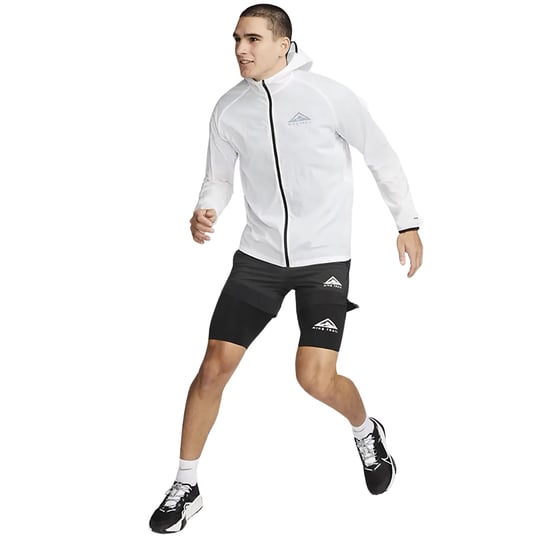 Chaqueta blanca superligera lisa de Nike - Image 3