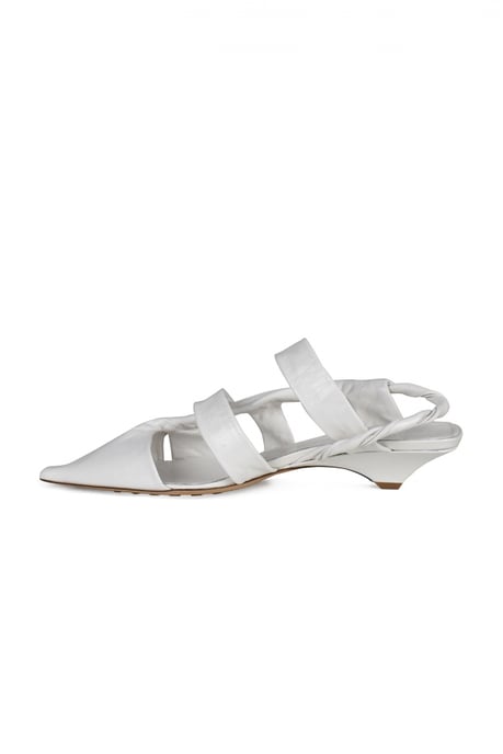 Bottega Veneta Sandalias BV Point Blanco - Image 4