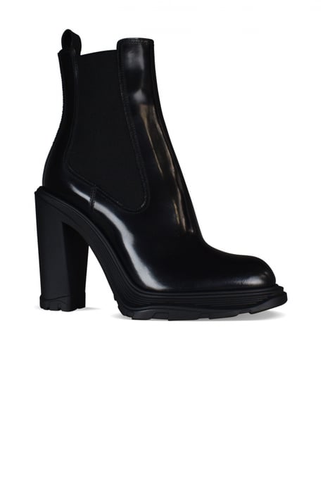 Alexander McQueen Botas Tread Chelsea Negro - Image 3