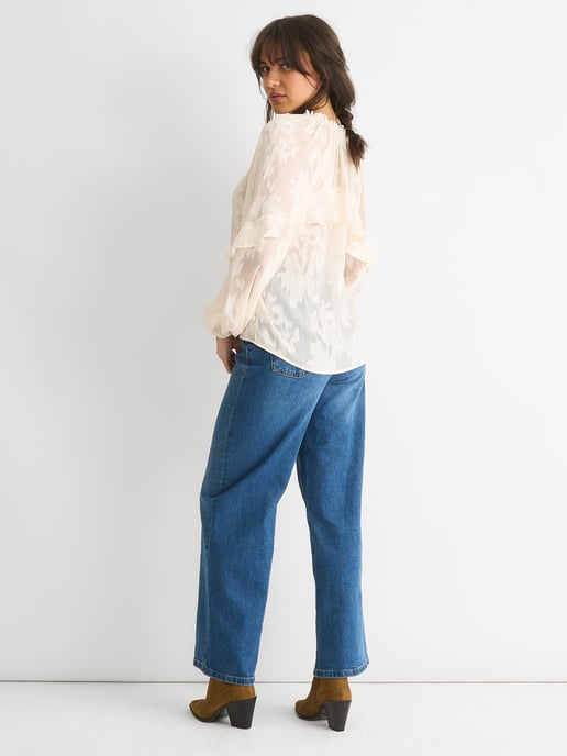 Blusa de manga larga en jacquard floral crema - Image 3