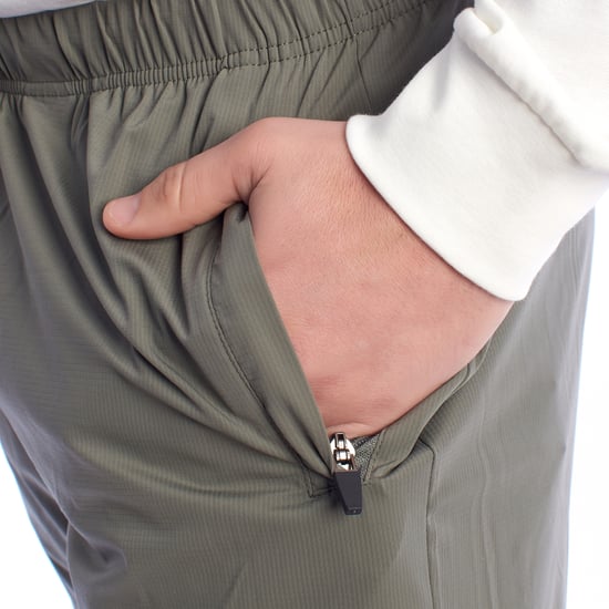 Bermudas Deportivas de Tela Técnica para Hombre HS24MBF04 - Image 4