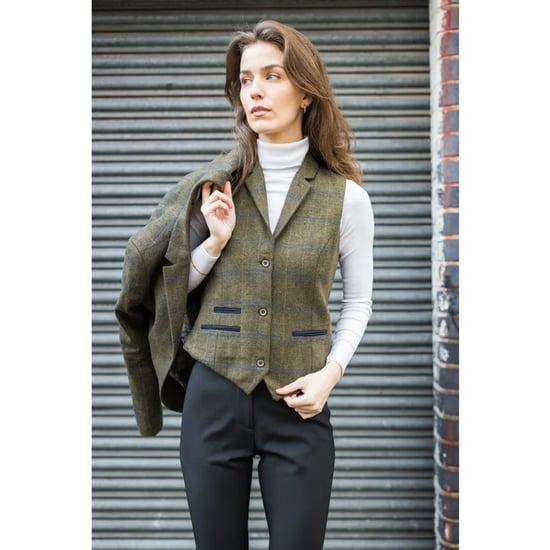 Conjunto de dos piezas para mujer, blazer de tweed y chaleco con cuadros de espiga en color oliva - Image 4