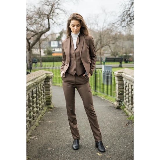 Traje de tres piezas marrón para mujer, entallado, con cuadros Príncipe de Gales - Image 2