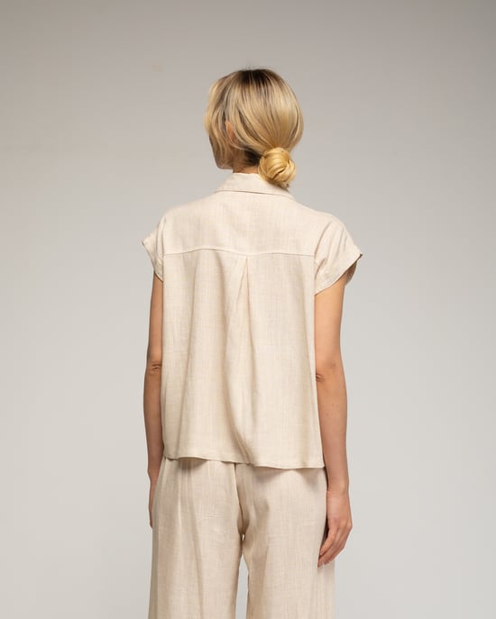 Blusa de bolsillos en el pecho - Image 2