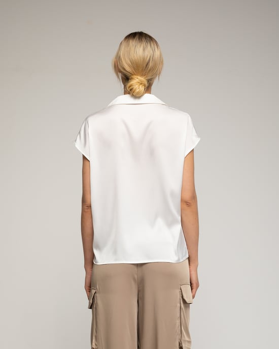 Blusa con cuello pico y solapas - Image 2