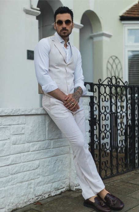 Chaleco y pantalones de lino formales para hombre en color crema y beige - Conjunto de verano de 2 piezas - Image 6