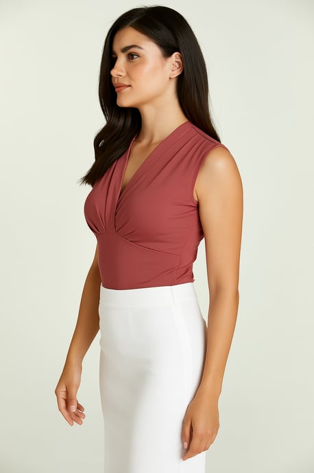 Top ajustado sin mangas con cuello en V Dusty Rose - Tejido suave de mezcla de viscosa - Image 3