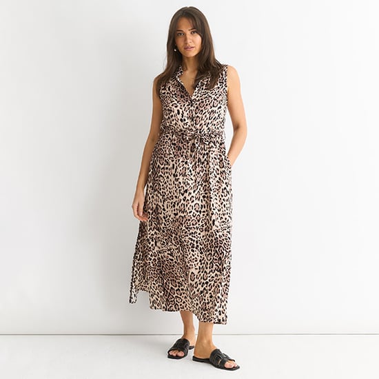 Vestido camisero con bolsillo y estampado animal - Image 1