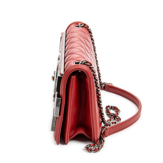 Chanel Studded Horizontal Boy Brick Flap en Rojo Piel de becerro - Image 3