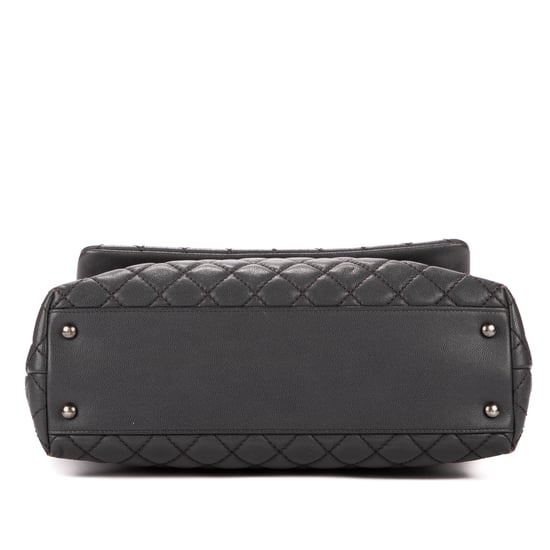 Chanel Timeless Top handle Large en Gris Piel de becerro - Image 6