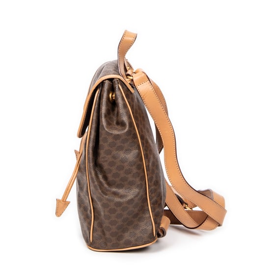 Celine Small Flap Drawstring Backpack en Beige/Marrón Lona recubierta - Image 3