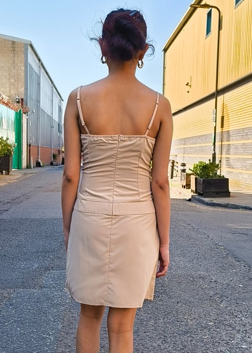 Mini Vestido Beige Tall Woven Pleated Detail - Image 4