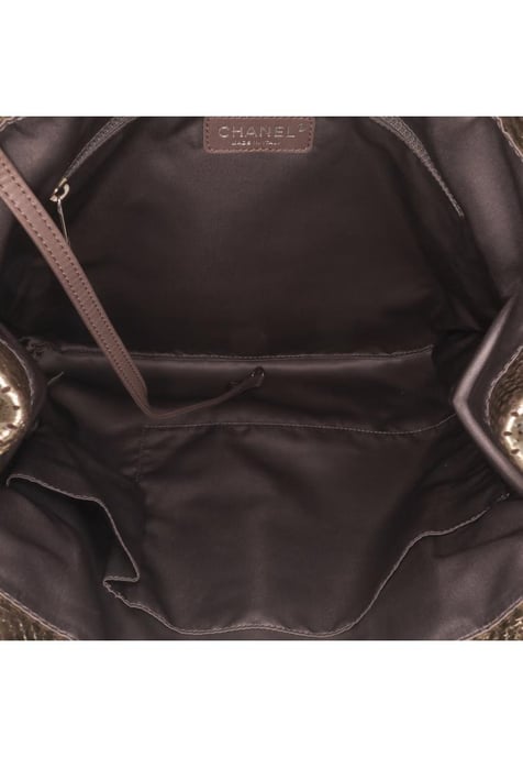 Tote De Cuero Metalico Craquelado Perforado Con Correas De Eslabones De Cadena - Image 4