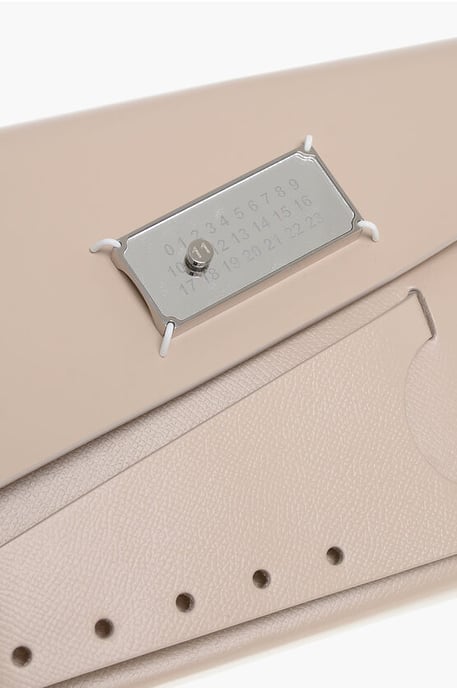 Clutch SNATCHED MM11 de piel saffiano con cierre de clip en rosa - Image 4