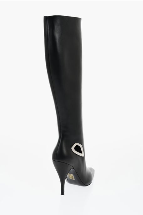 Botas altas de piel con detalles recortados y tacón de 11 cm en color negro - Image 2