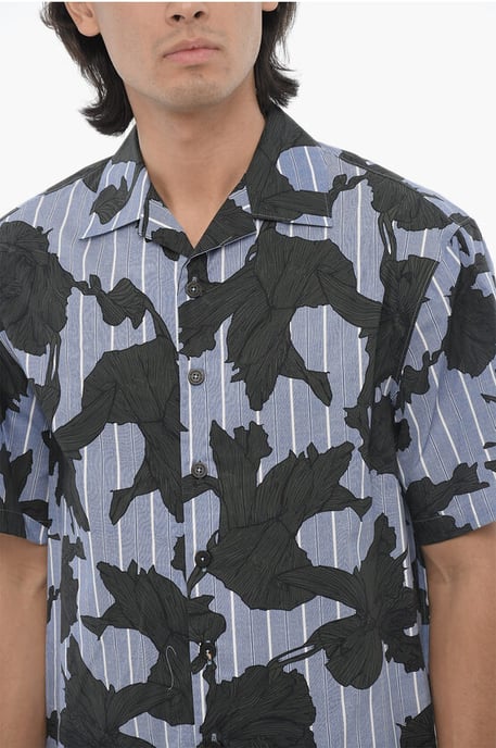 Camisa de corte cuadrado con motivo floral en azul y negro - Image 3