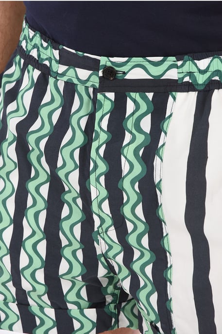 Shorts Box Fit en blanco y verde - Image 3