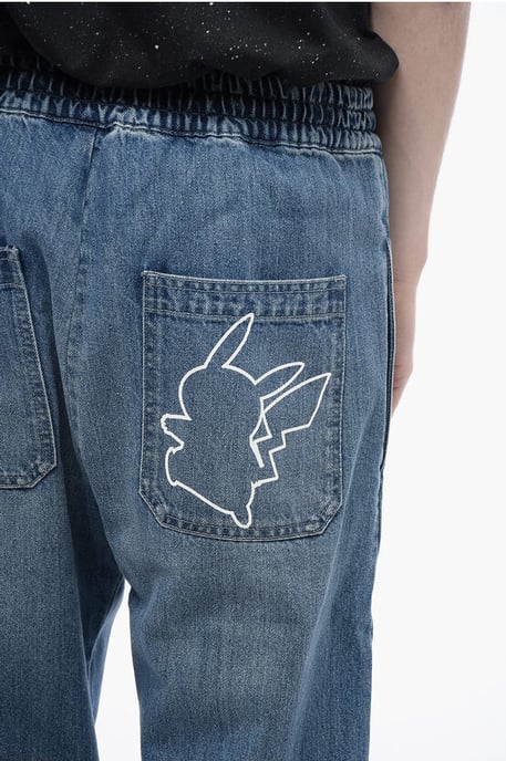 Shorts vaqueros gaucho con cinturilla elástica BALMAIN X POKEMON en azul claro - Image 3