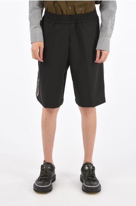 Pantalones cortos con cordón en negro - Image 1