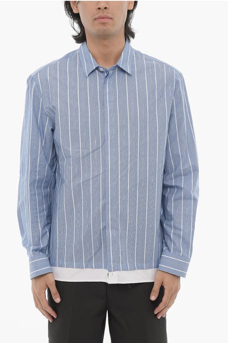 Camisa informal de algodón a rayas de corte cuadrado en azul - Image 1