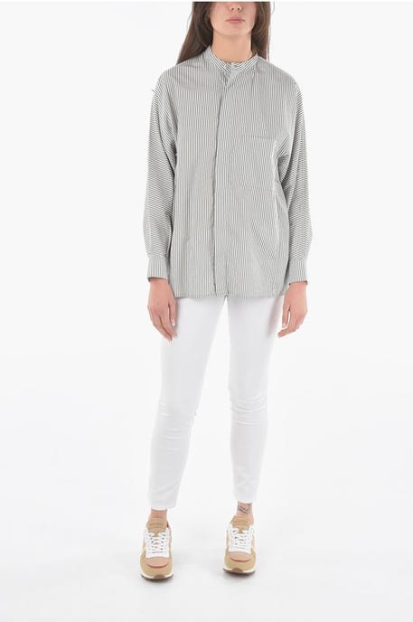 Camisa oversize a rayas con bolsillo en el pecho en gris - Image 4