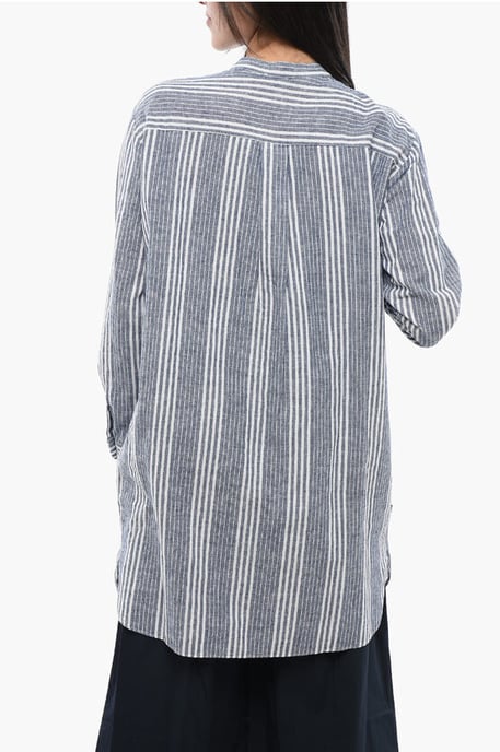 Camisa de algodón orgánico con cuello mao y rayas equilibradas en azul claro - Image 2
