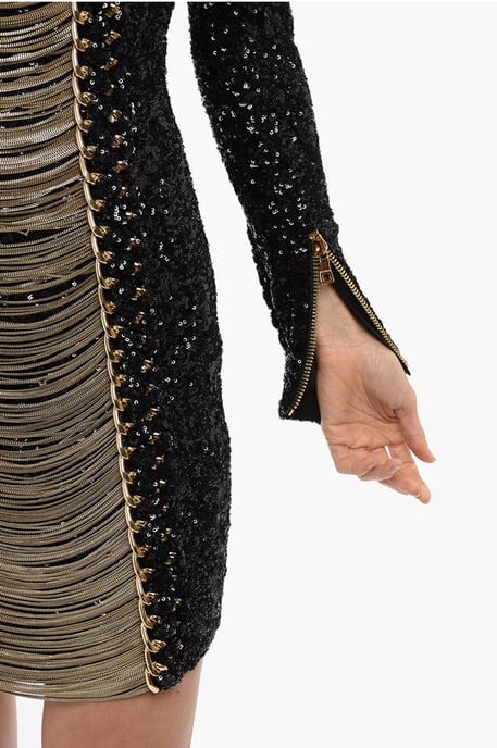 Vestido de lentejuelas con cadenas en negro - Image 4