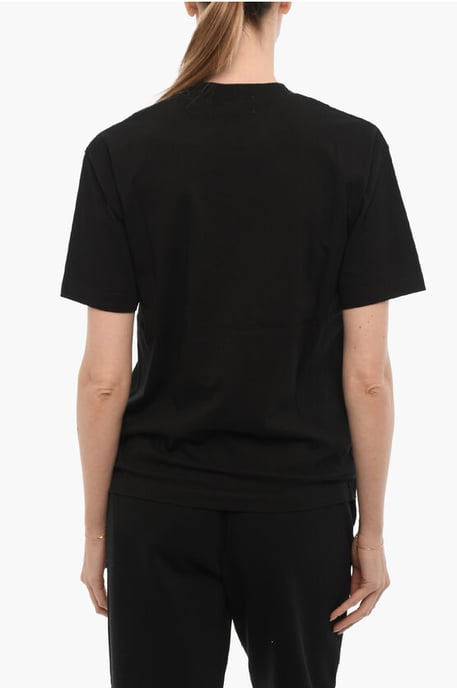 Camiseta de cuello redondo de color liso con logotipo en contraste en negro - Image 2