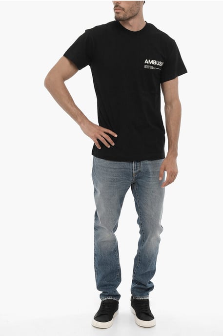Camiseta de cuello redondo de jersey de algodón con estampado en contraste en negro - Image 4