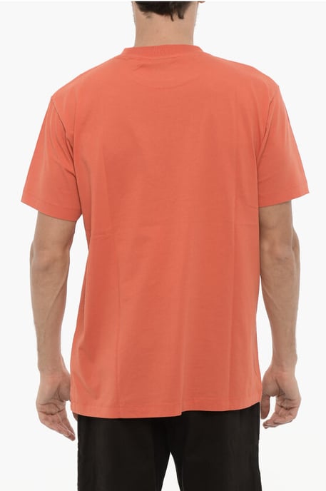 Camiseta de cuello redondo con bordado de cruz en color naranja - Image 2