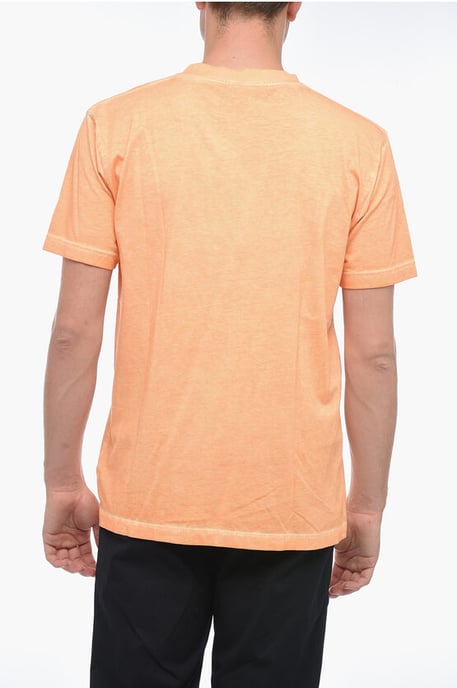 Camiseta SUNSET CROSS con parche de logotipo en naranja - Image 3