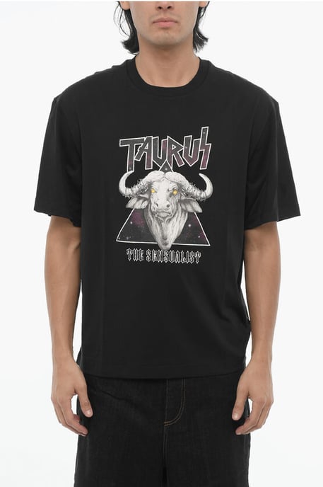 Camiseta negra de cuello redondo con estampado de la banda de rock Zodiac Tauro, corte entallado - Image 1