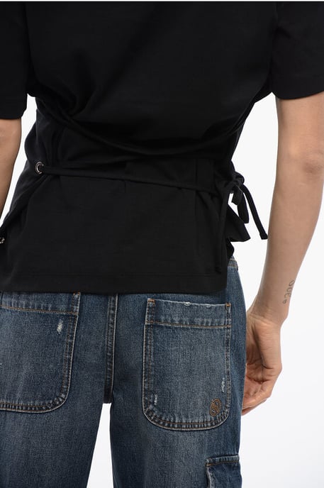 Camiseta TOMIOK con detalle de encaje en la parte trasera en negro - Image 4