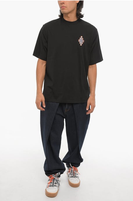 Camiseta de cuello redondo OPTICAL CROSS en color negro - Image 4