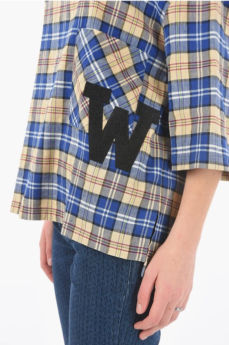 Camiseta oversize a cuadros con parche de monograma maxi en multicolor - Image 3