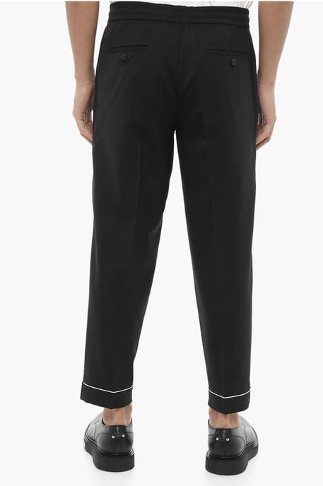 Pantaloni REM Slim Fit a Vita Bassa con Elastico en Vita en Negro - Image 2