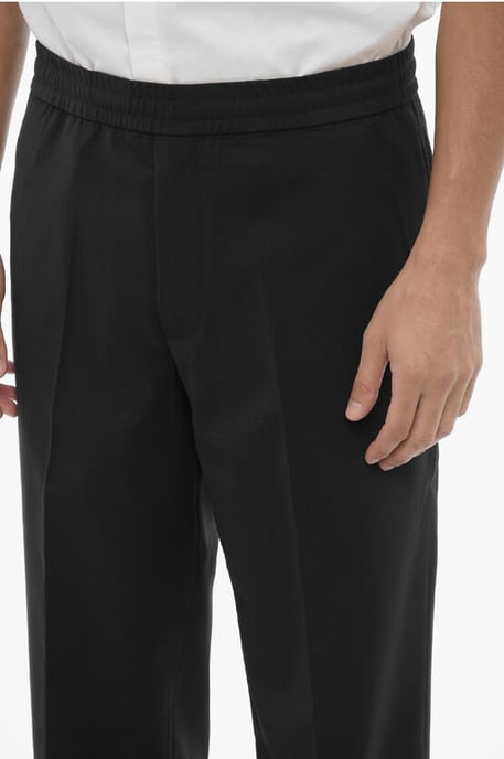 Pantaloni REM Slim Fit a Vita Bassa con Elastico en Vita en Negro - Image 3