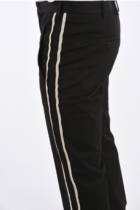 Pantalones cortos ajustados en negro - Image 3